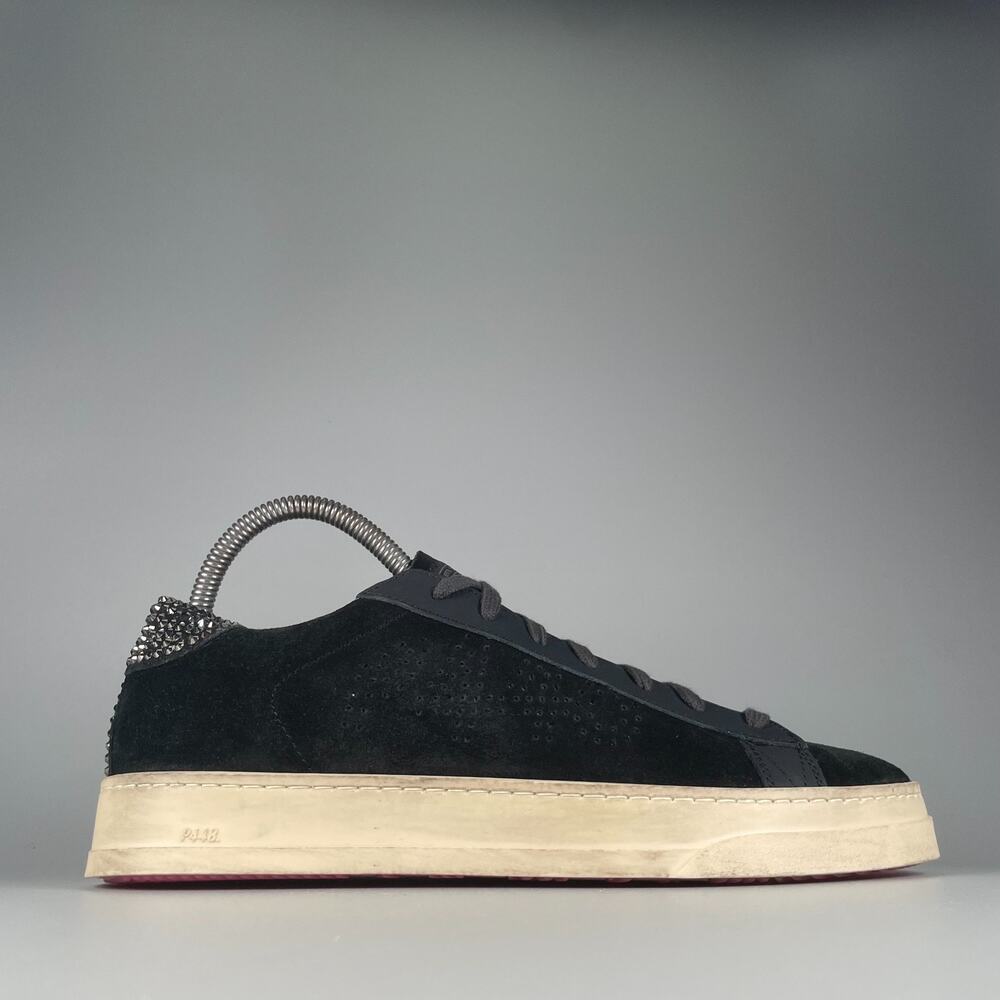 P448 Women's EU 40 US 9-10 Black Suede Sneakers Lace Up Casual Skate Shoes EUC - Picture 6 of 9